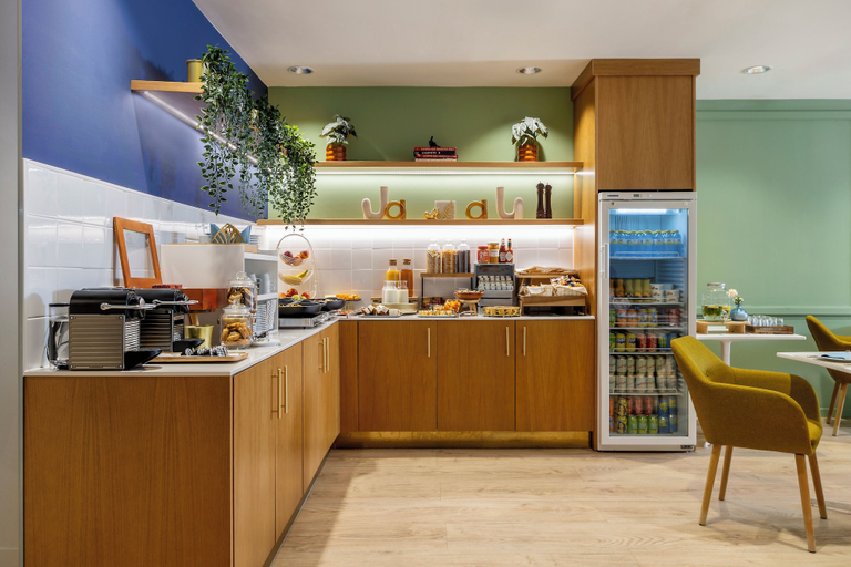 Food & Drinks 4, Aerotel Madrid Airport - Terminal 4, Madrid