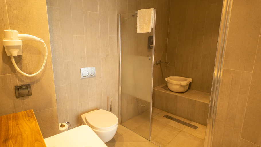 Bathroom 5, Seven For Life Thermal Hotel, Kuşadası
