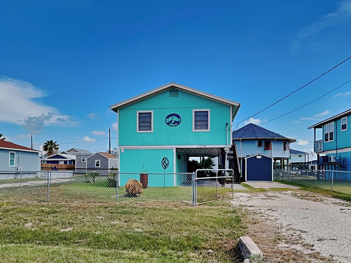 Exterior & Views, Pirate's Treasure by Miss Kitty’s, Aransas