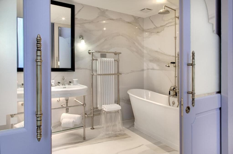 Bathroom 4, Hôtel Richer De Belleval - Relais & Châteaux, Hérault
