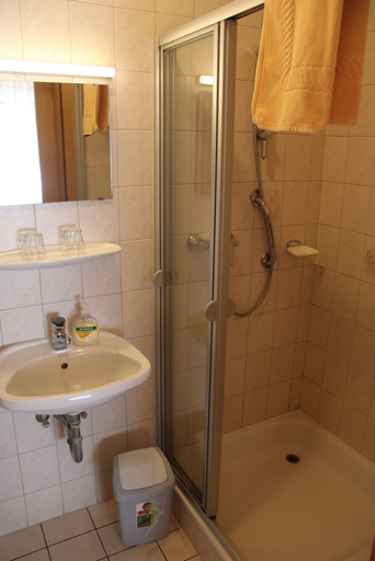 Bathroom 3, Zur Rotenfelsstube, Bad Kreuznach