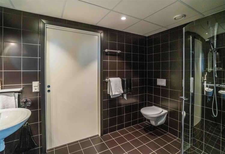Bathroom 5, Prize by Radisson, Solheimsviken Bergen, Bergen