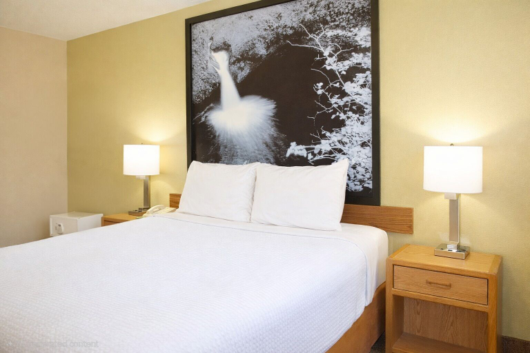 Bedroom 3, Super 8 by Wyndham Antigo, Langlade