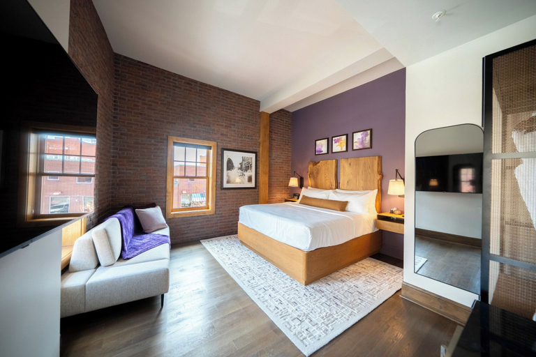Bedroom 4, The Horton Hotel and Rooftop Lounge, Watauga