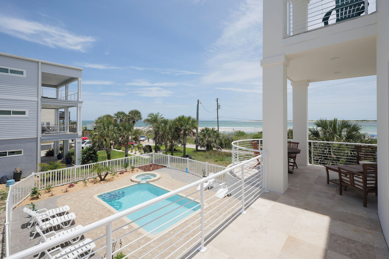 Sport & Beauty 4, Endless Views by Distinctive Beach Rentals, Saint Johns