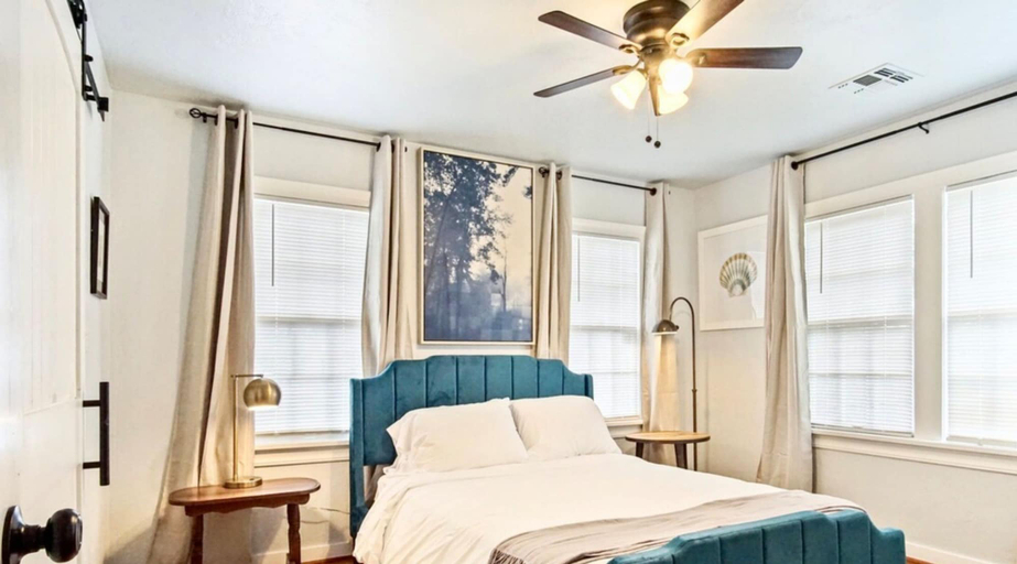 Others 4, Modern Rustic 3 -bedroom 2 Bathrooms Carport, Oklahoma
