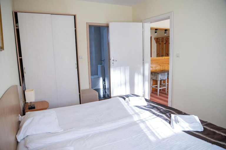Bedroom 2, Edelweiss Borovets, Samokov