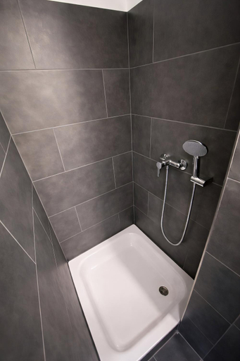 Bathroom 3, Zzzimple, Mayen-Koblenz