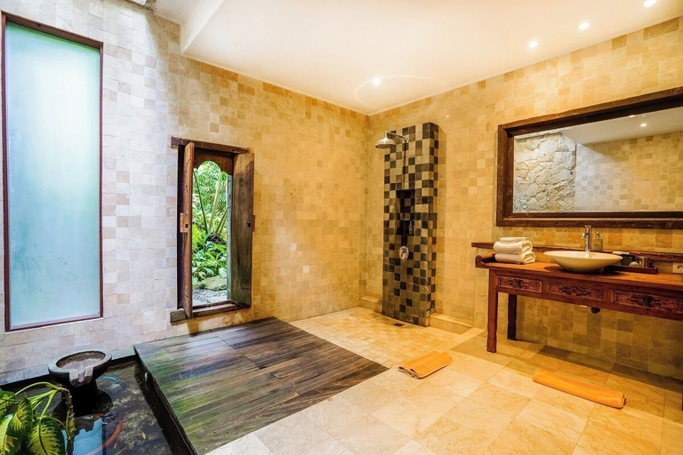 Bathroom 4, Villa Beji Indah, Gianyar