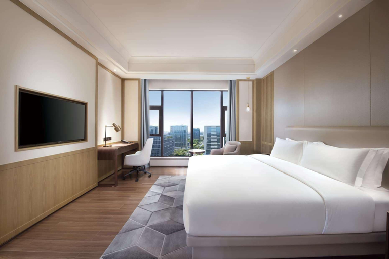 Bedroom 3, Ramada Plaza by Wyndham Dongguan Songshan Lake, Dongguan