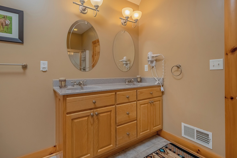 Bathroom 4, Colorado Dreamin' by Taylor Made Deep Creek, Garrett