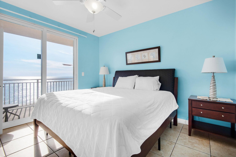Bedroom 2, Splash 206e, Bay