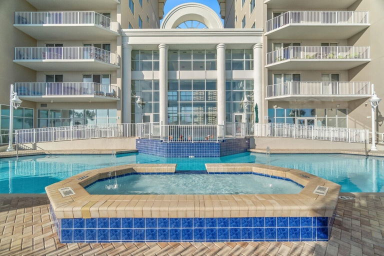 Sport & Beauty 3, Majestic Sun Beach Resort by Panhandle Getaways, Walton