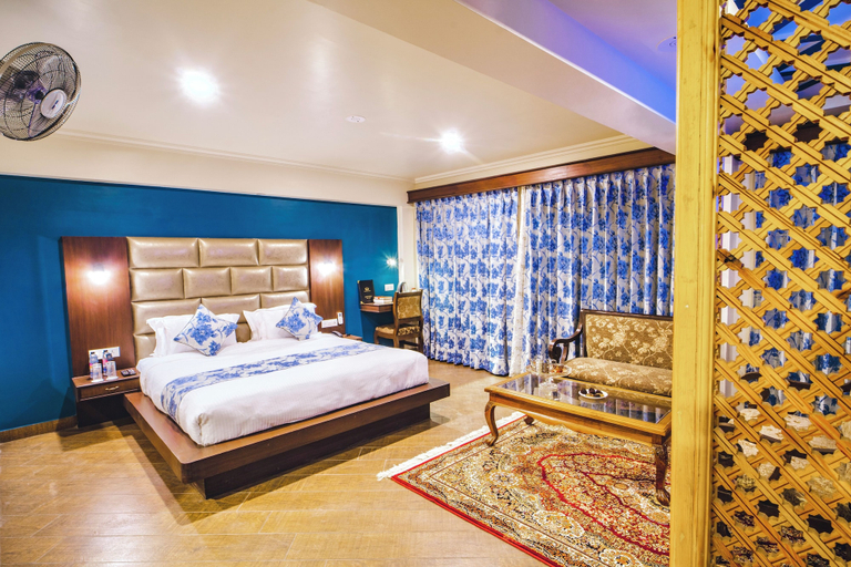 Bedroom 4, Hotel The Dewan, Srinagar