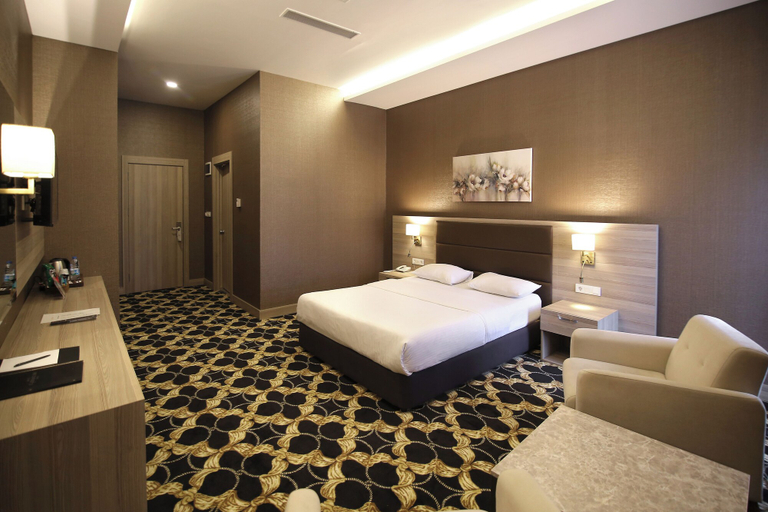 Bedroom 4, Hotel Excellence Inn, Yenimahalle
