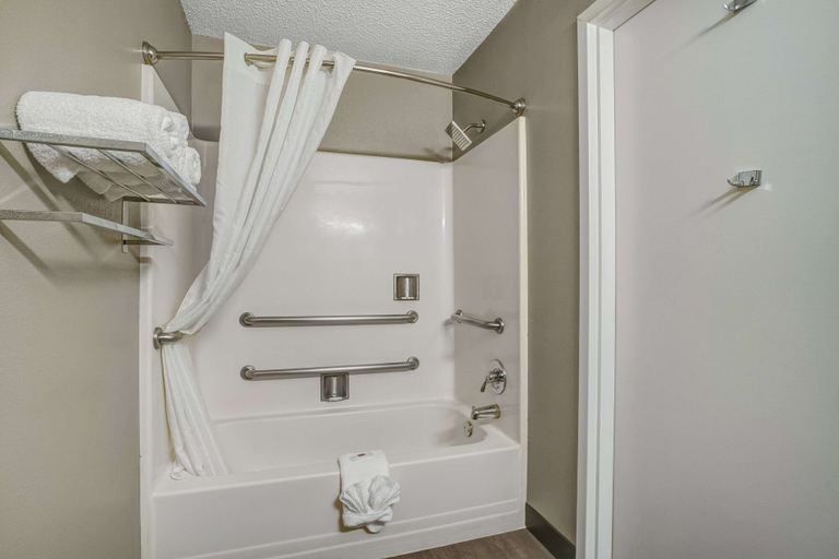Bathroom 4, Studio 6 Tucson, AZ - Irvington Road, Pima