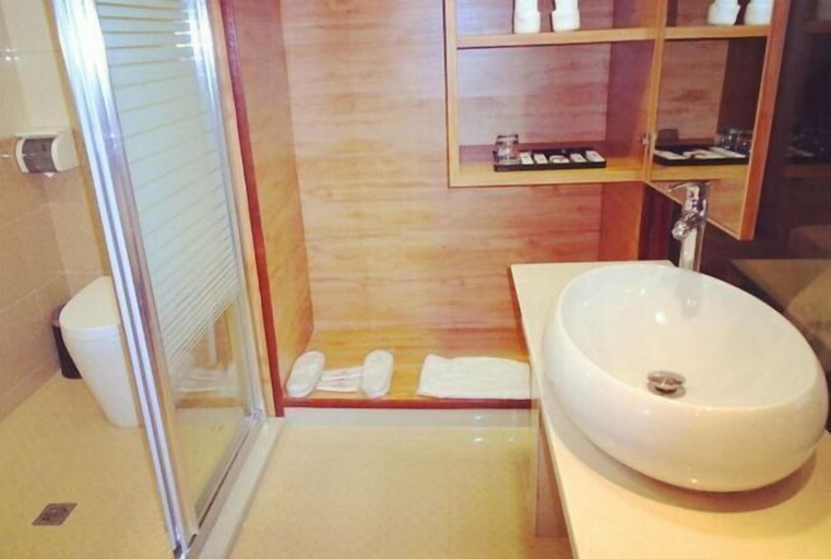 Bathroom 3, Pu'er Guopei Hotel, Pu'er