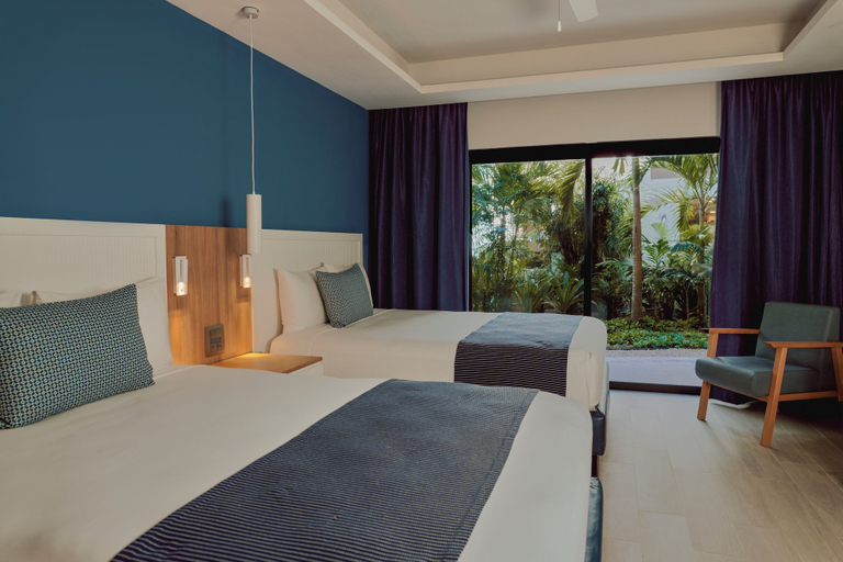 Bedroom 4, Catalonia Yucatan Beach - All Inclusive, Cozumel