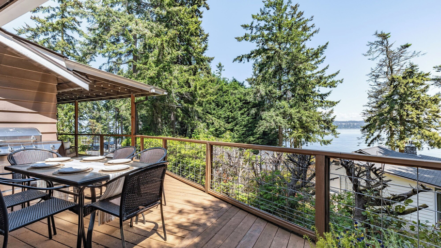Others 4, Eagles Watch by Avantstay Large Deck w/ Views, Island