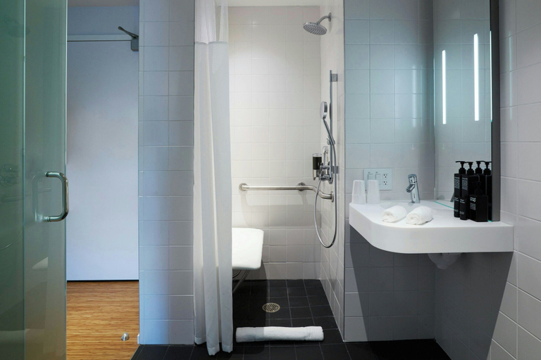 Bathroom 5, citizenM Boston North Station, Boston