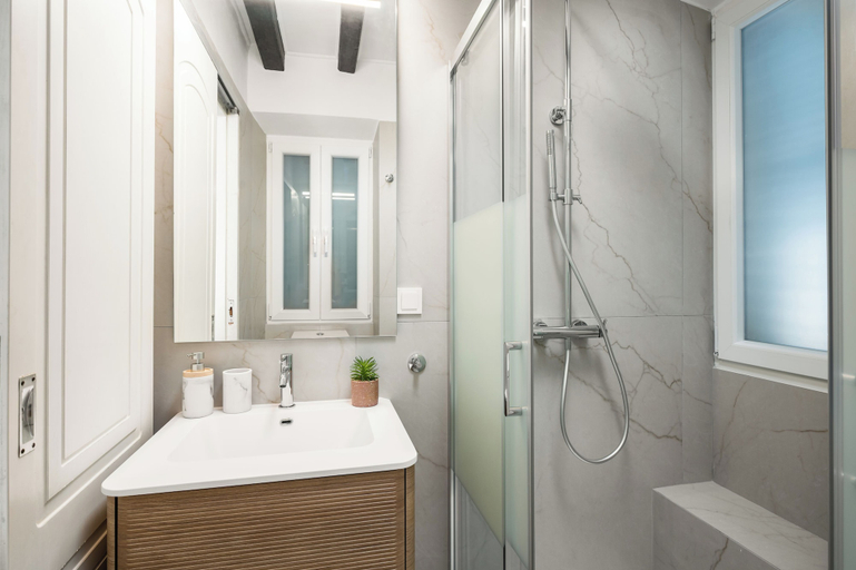 Bathroom 3, Philarmonic Orchestra Apartment By Konnect, Ionian Islands