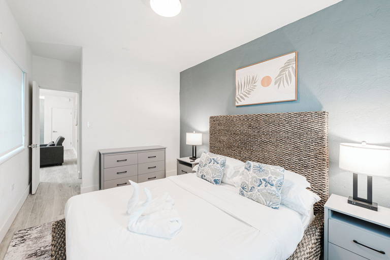 Bedroom 2, PRAIA Hotel Boutique Miami Beach, Miami-Dade