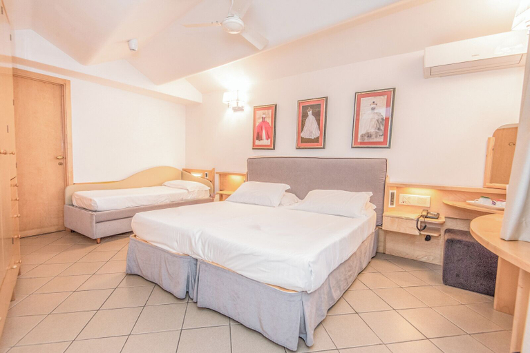 Bedroom 4, Hotel Riva degli Etruschi, Livorno