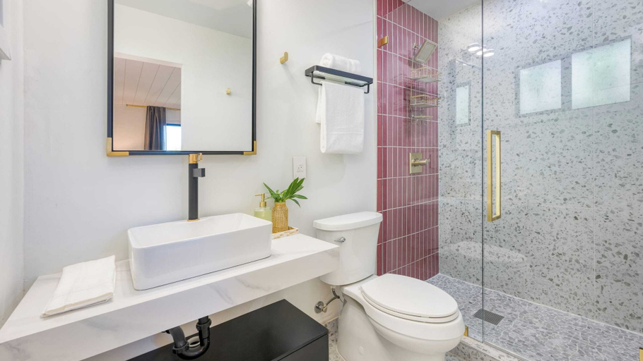 Bathroom 4, Element by Avantstay Pool, Firepit, Game Room, Maricopa