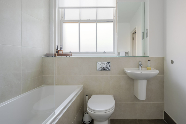 Bathroom 4, Luxurious Private One Bedroom Apartment , Essex