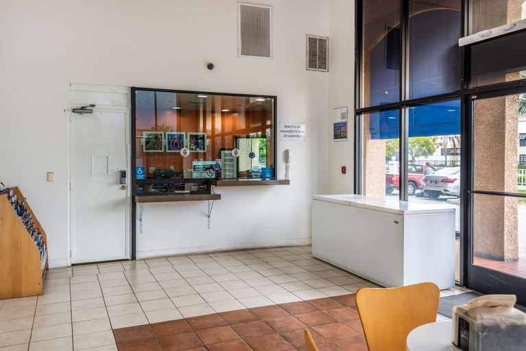 Others 5, Motel 6 Gardena, CA - South, Los Angeles