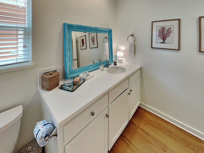Bathroom 4, Dilly Dally by Silver Sands Vacation Rentals, Nueces
