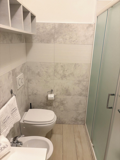 Bathroom 3, Residence Il Connubio, Florence