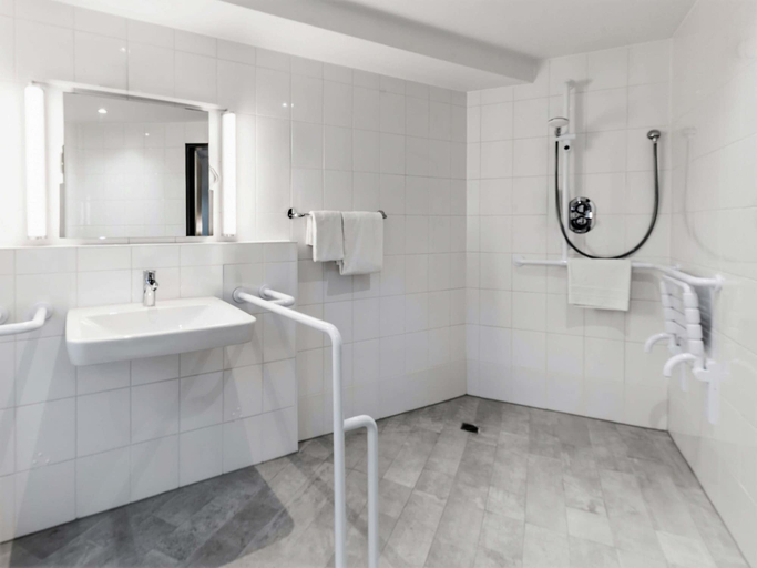 Bathroom 5, B&B Hotel Aachen-Hbf, Städteregion Aachen