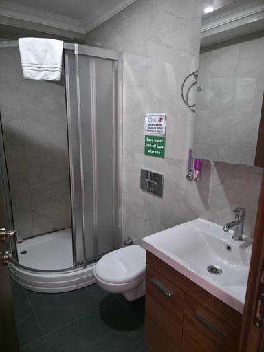 Bathroom 5, Hotel La SERA, Fatih