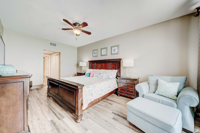 Bedroom 3, Majestic Beach Towers 2-901, Bay