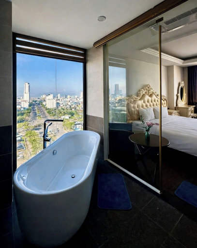 Bathroom 4, Century Hotel, Da Nang