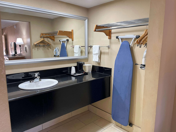 Bathroom 4, Studio 6 Suites North Richland Hills, TX, Tarrant