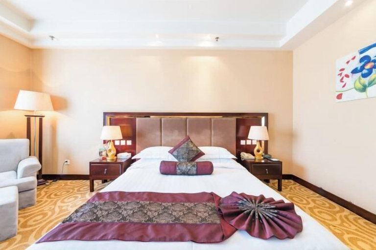 Bedroom 5, Century Dynasty Hotel, Zhangjiakou