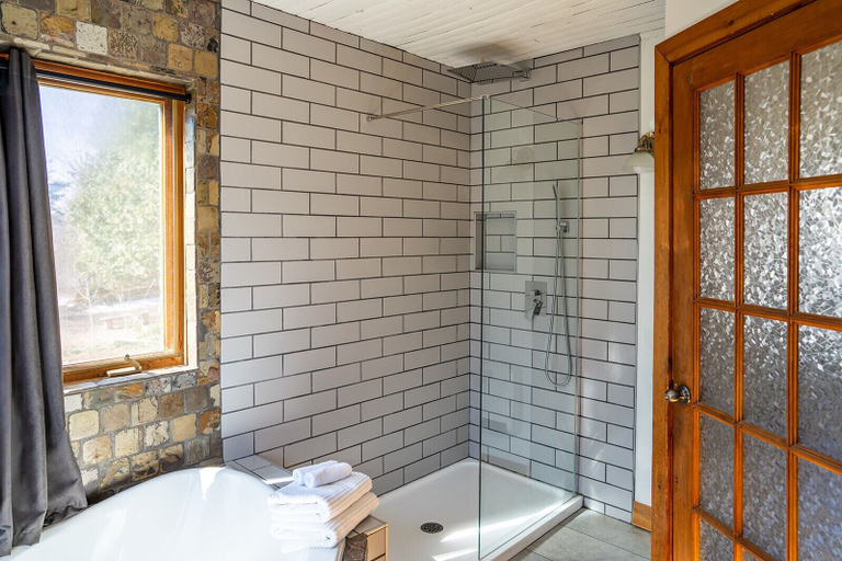 Bathroom, Auberge Augustin, Les Pays-d'en-Haut