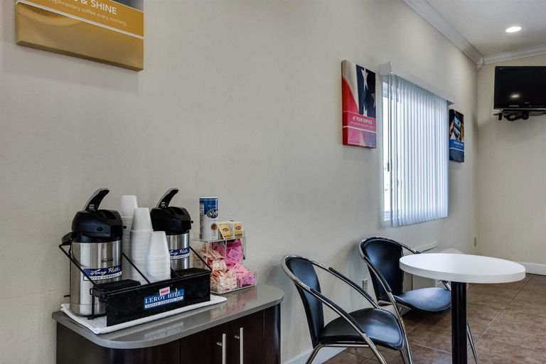 Others 5, Motel 6 Hinesville, GA, Liberty
