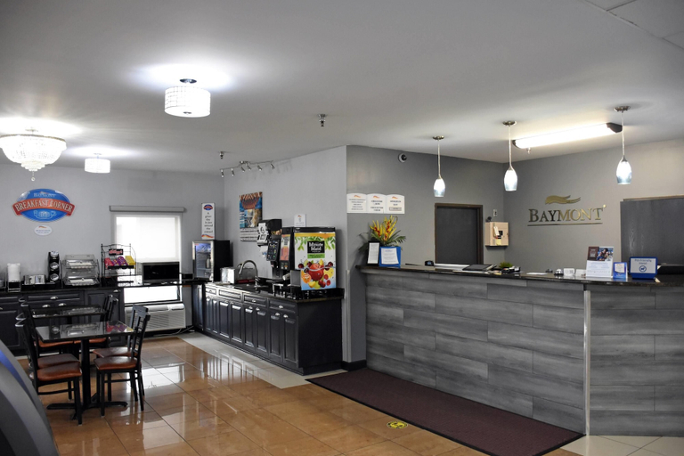 Food & Drinks 5, Baymont by Wyndham Morton, Tazewell