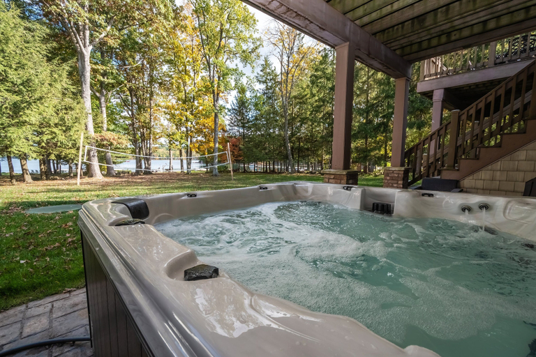Sport & Beauty 5, VVS - Very Very Special by Taylor Made Deep Creek, Garrett