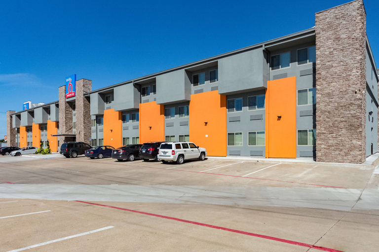 Exterior & Views 1, Studio 6 Plano, TX, Collin