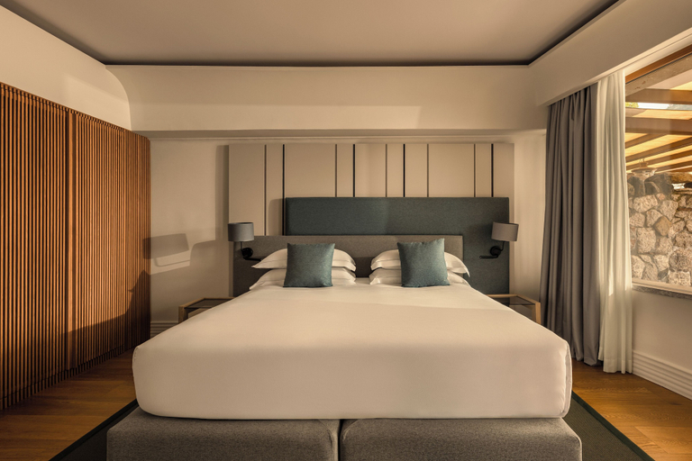 Bedroom 3, Atlantis Bay - The Leading Hotel of the World, Messina