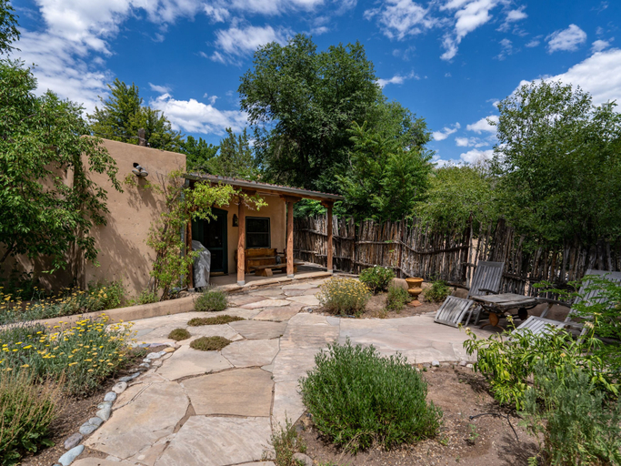 Exterior & Views 1, El Nido Lane Tesuque by Kokopelli Property Management, Santa Fe
