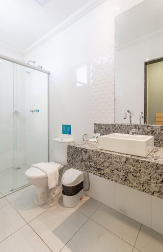 Bathroom 5, Porto Mar Hotel, Porto Seguro