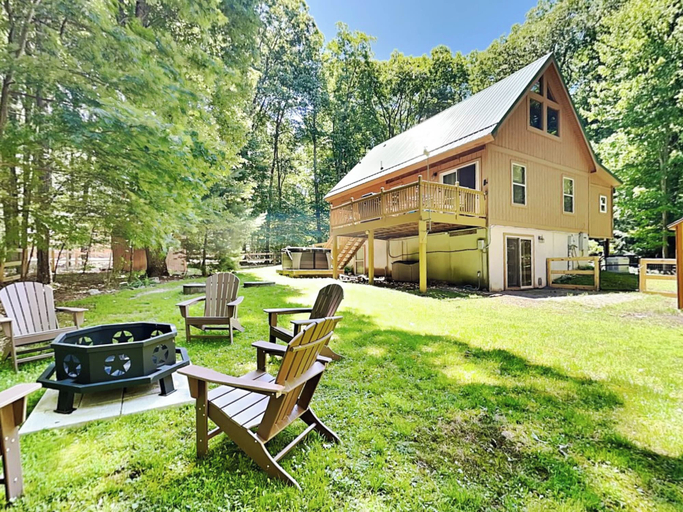 Exterior & Views 1, Almost Bearadise by Taylor Made Deep Creek, Garrett
