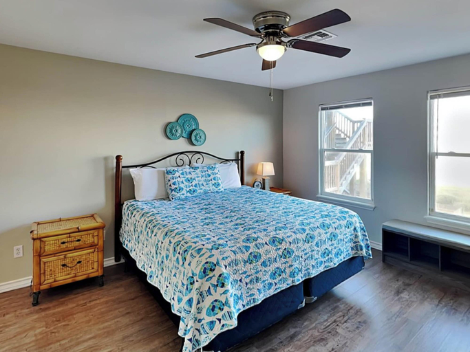 Bedroom 2, Sol Searcher by Silver Sands Vacation Rentals, Nueces