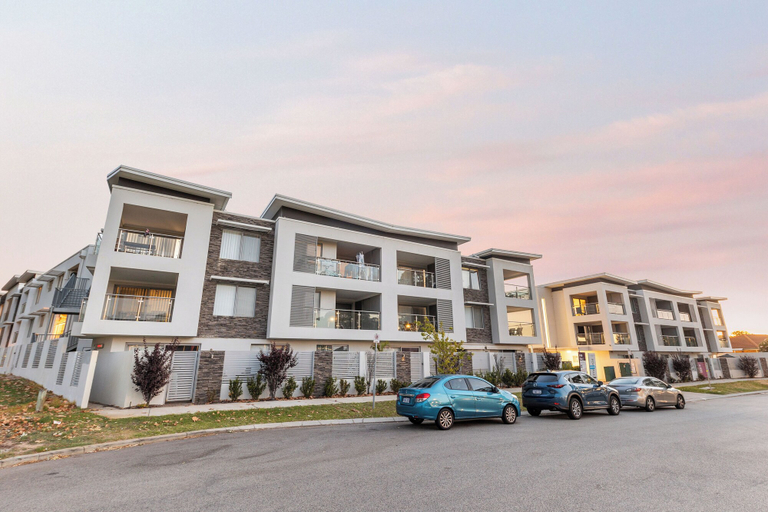Exterior & Views, Yaran Suites, Rockingham