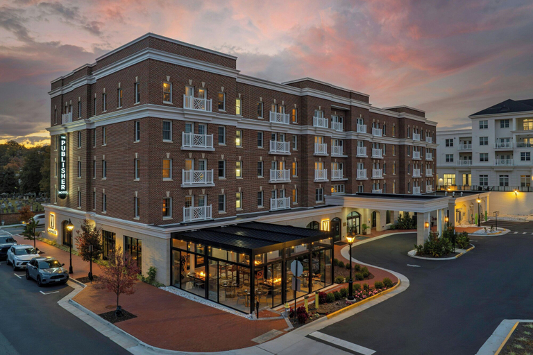 Exterior & Views